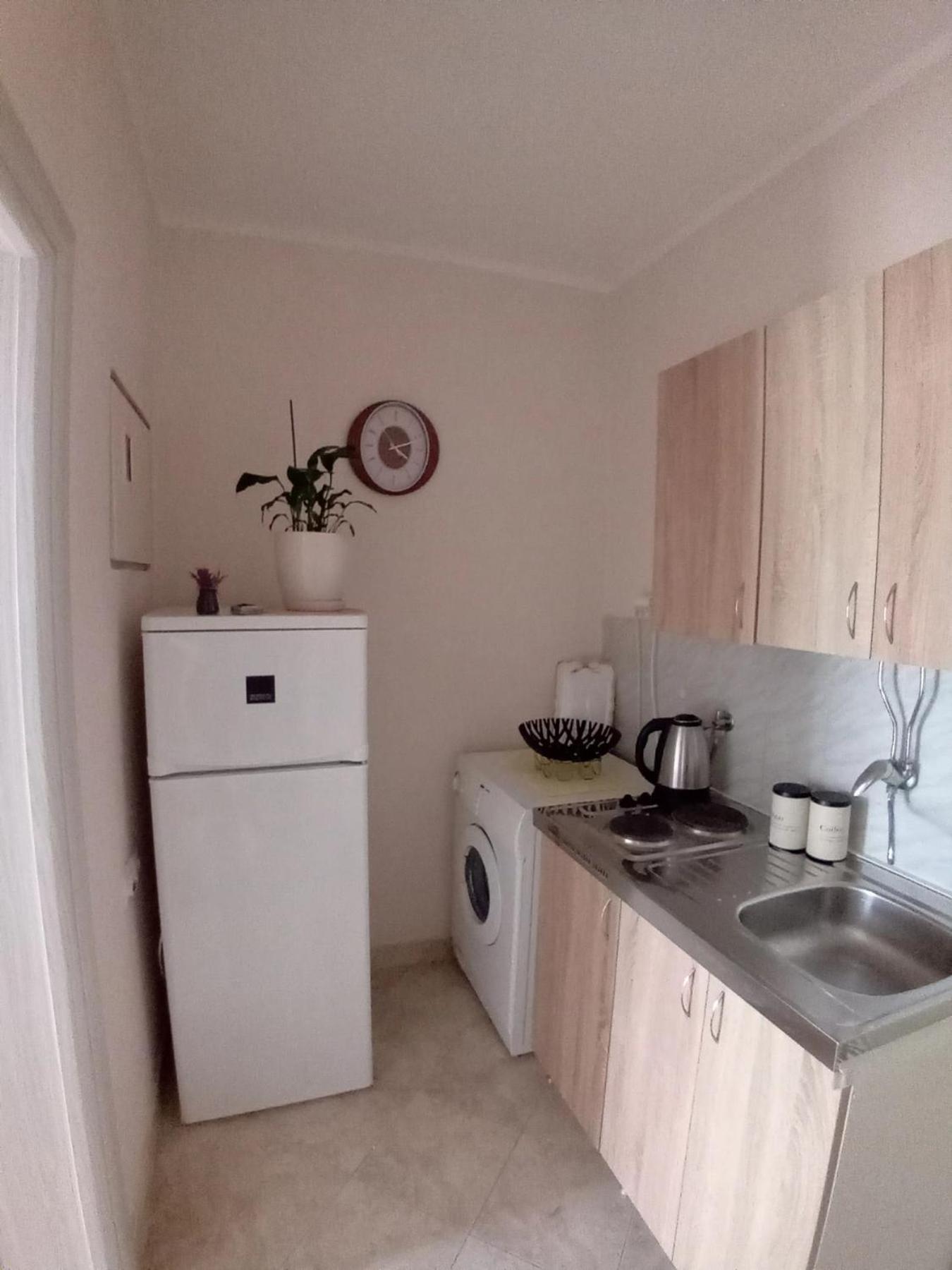 Kiwi Apartments Budva Eksteriør bilde