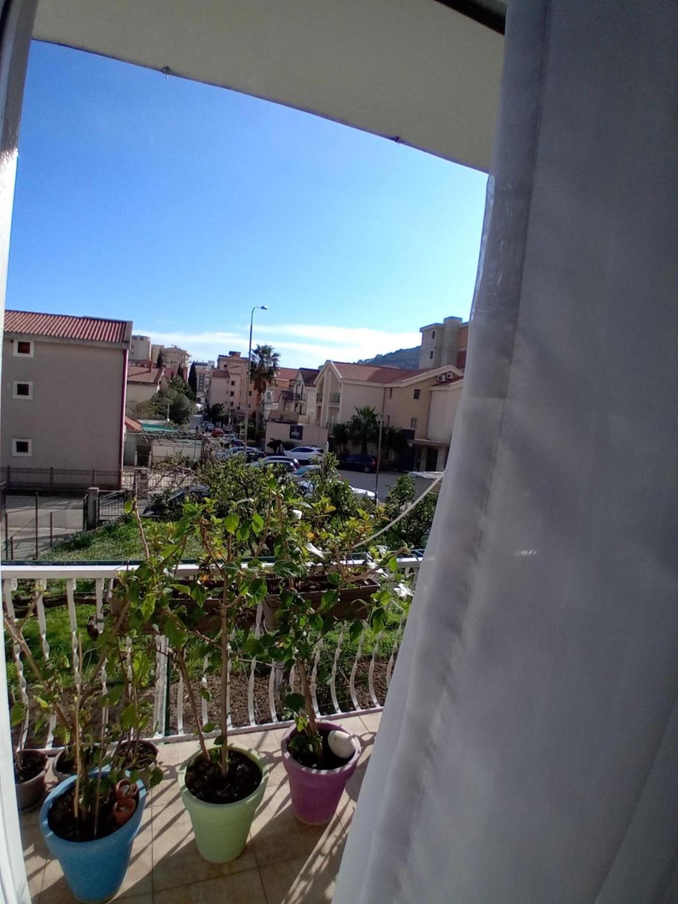 Kiwi Apartments Budva Eksteriør bilde