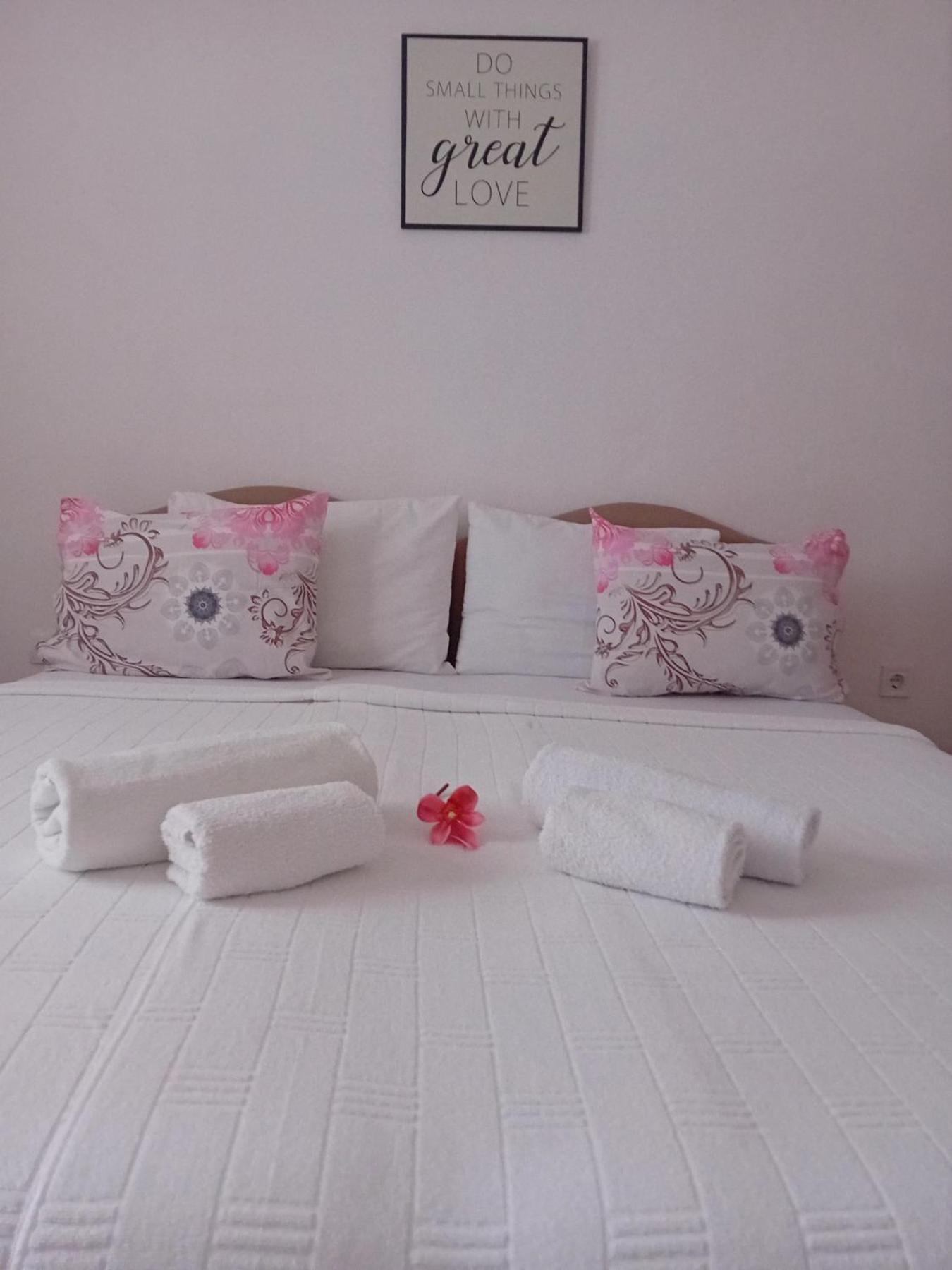 Kiwi Apartments Budva Eksteriør bilde
